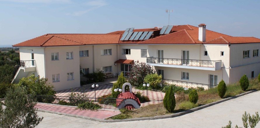 56 rooms Building in Thessaloniki, Greece No. 57880