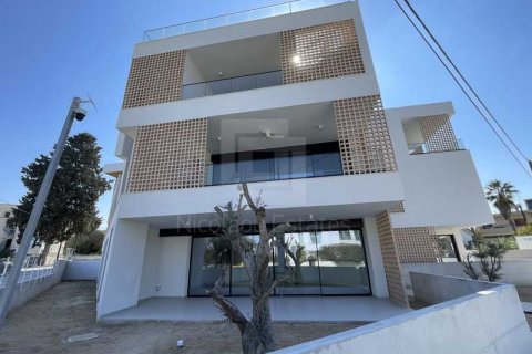 3 bedrooms Apartment in Enkomi, Cyprus No. 82463 1