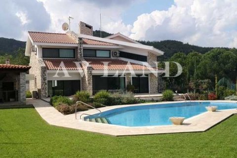 5 chambres House à Mosfiloti, Cyprus No. 62567 1