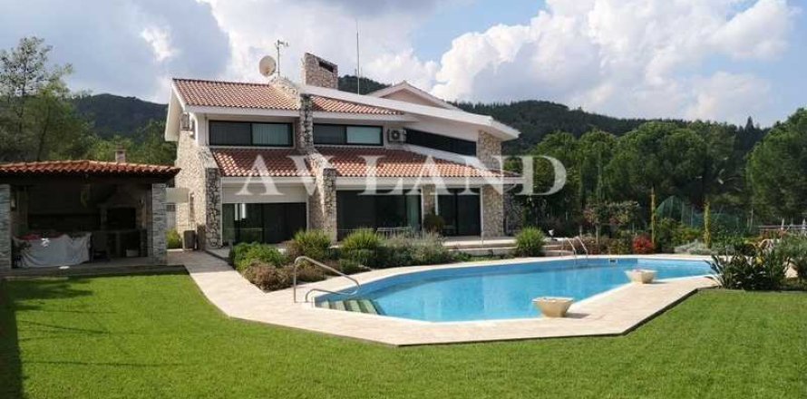 5 chambres House à Mosfiloti, Cyprus No. 62567