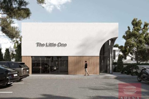 4 bedrooms Villa in Paralimni, Cyprus No. 79695 9