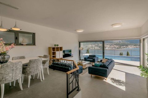 4 bedrooms Villa in Herceg Novi, Montenegro No. 78815 15