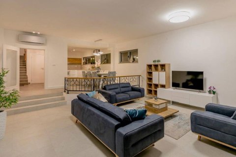 4 bedrooms Villa in Herceg Novi, Montenegro No. 78815 18