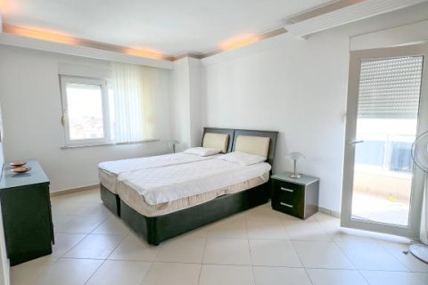 4 rooms Apartment in Alanya, Turkey No. 21238