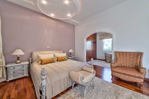 4 bedrooms Villa in Limassol, Cyprus No. 84390 11