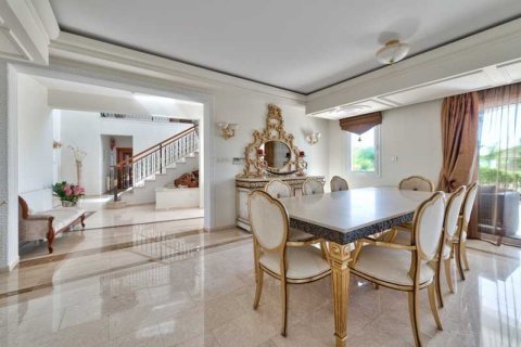 4 bedrooms Villa in Limassol, Cyprus No. 84390 4