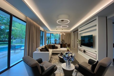 4 bedrooms House in Chiang Mai, Thailand No. 98189 6