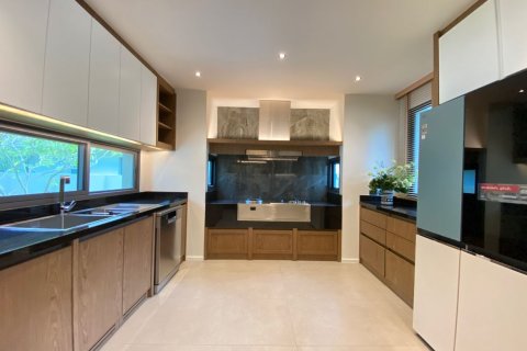 4 bedrooms House in Chiang Mai, Thailand No. 98189 15