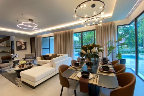 4 bedrooms House in Chiang Mai, Thailand No. 98189 3