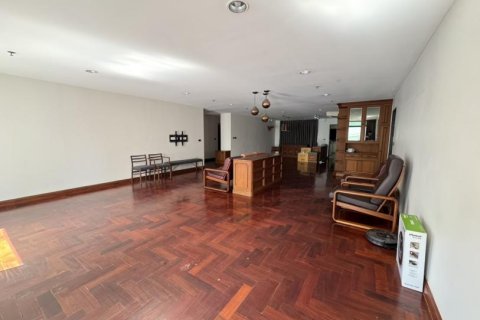 3 bedrooms Apartment in Bangkok, Thailand No. 97543 6