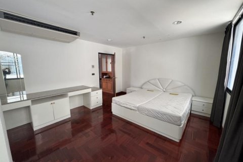 3 bedrooms Apartment in Bangkok, Thailand No. 97543 10