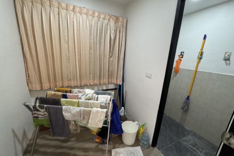 3 bedrooms Apartment in Bangkok, Thailand No. 97543 26