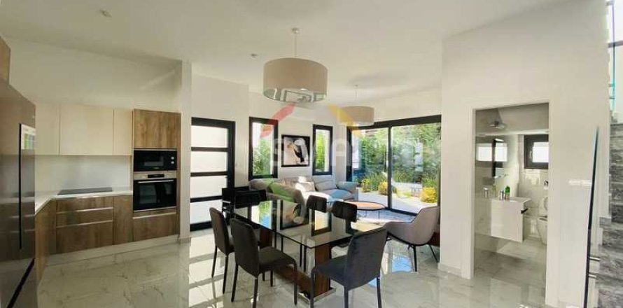 Дом с 2 спальнями в Гермасойя, Кипр №79901