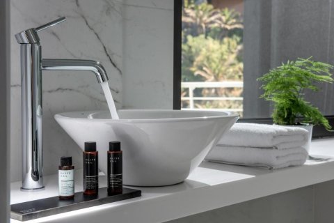 12 rooms Business in Heraklion, Greece No. 55804 11