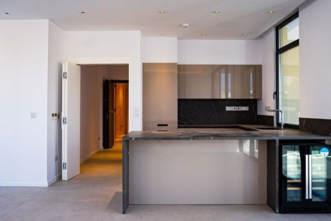 2 bedrooms Apartment in Limassol, Cyprus No. 36706 5