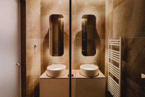 2 bedrooms Apartment in Limassol, Cyprus No. 36706 7