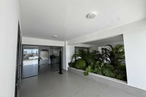 3 bedrooms Apartment in Germasogeia, Cyprus No. 103383 8