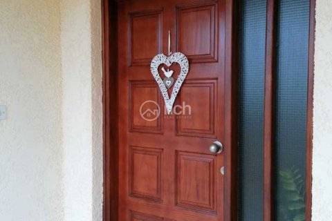 4 bedrooms House in Episkopi, Cyprus No. 76816 16