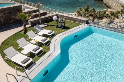 4 bedrooms Villa in Heraklion, Greece No. 23923 2