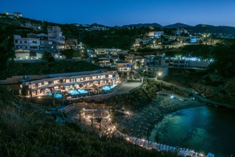 4 bedrooms Villa in Heraklion, Greece No. 23923 6