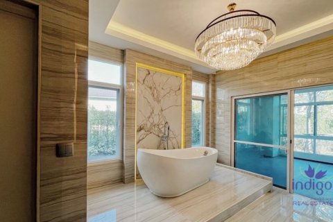 5 bedrooms House in Chiang Mai, Thailand No. 97805 12