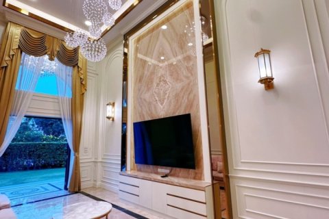 5 bedrooms House in Chiang Mai, Thailand No. 97805 4