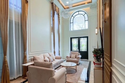 5 bedrooms House in Chiang Mai, Thailand No. 97805 2