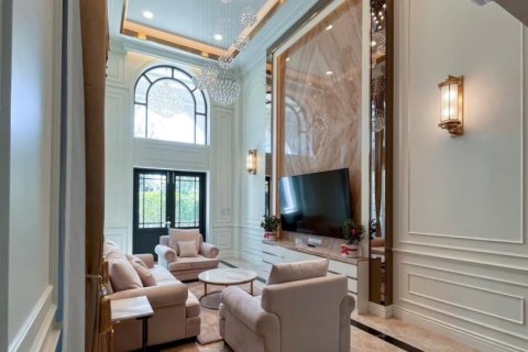 5 bedrooms House in Chiang Mai, Thailand No. 97805 3