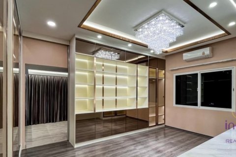 5 bedrooms House in Chiang Mai, Thailand No. 97805 15