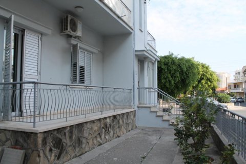 4 dormitorios Villa en Nicosia, Cyprus No. 106224 2