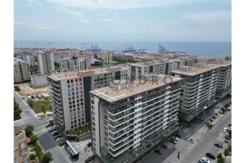 4 bedrooms Apartment in Beylikduezue, Turkey No. 115418