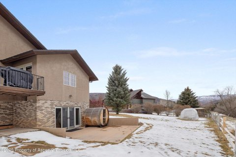 4 bedrooms House in Glenwood Springs, USA No. 84661 9