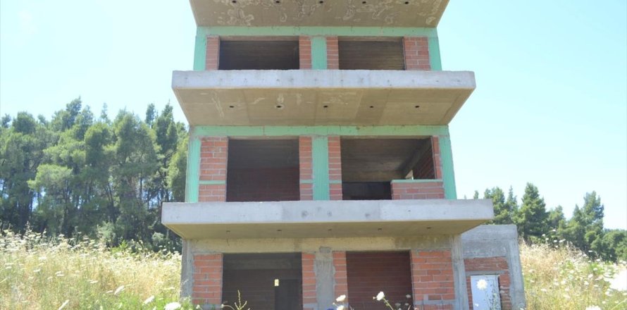 4 bedrooms House in Chalkidiki, Greece No. 109673