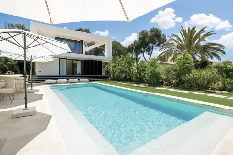 5 bedrooms Villa in Bendinat, Spain No. 129110