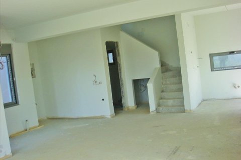 3 bedrooms Maisonette in Kalyvia Thorikou, Greece No. 60375 6