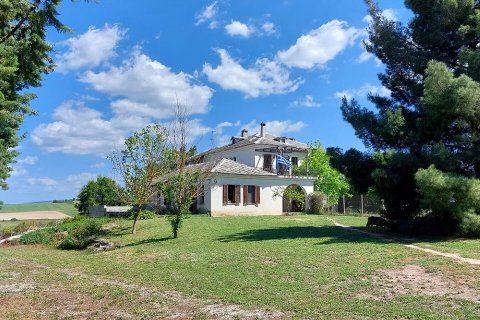 5 bedrooms House in Thermaic Gulf, Greece No. 109044 1