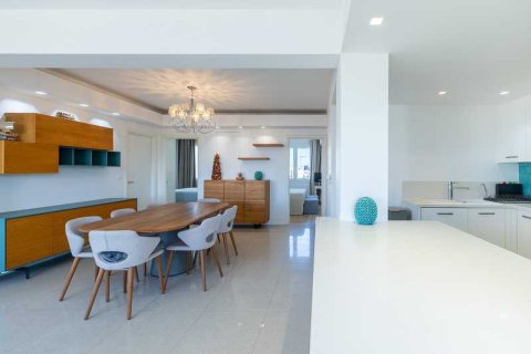 3 chambres Appartement à Limassol, Cyprus No. 70806 10