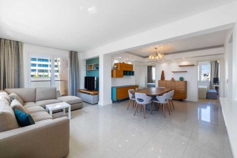 3 chambres Appartement à Limassol, Cyprus No. 70806 1