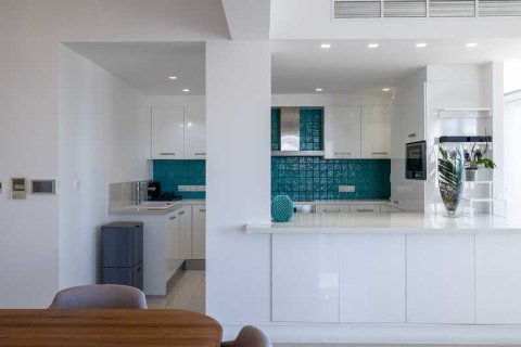 3 chambres Appartement à Limassol, Cyprus No. 70806 16