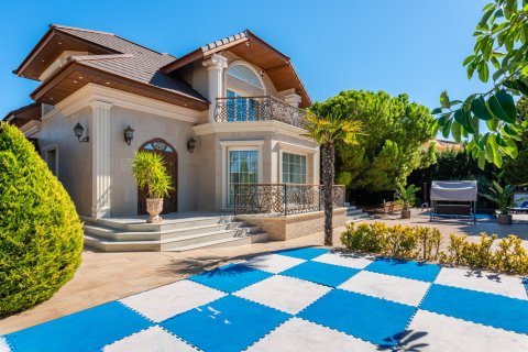 5 bedrooms Villa in Nam Xay, Vietnam No. 85640 3