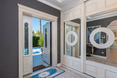 5 bedrooms Villa in Nam Xay, Vietnam No. 85640 18