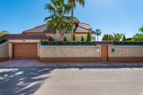 5 bedrooms Villa in Nam Xay, Vietnam No. 85640 2