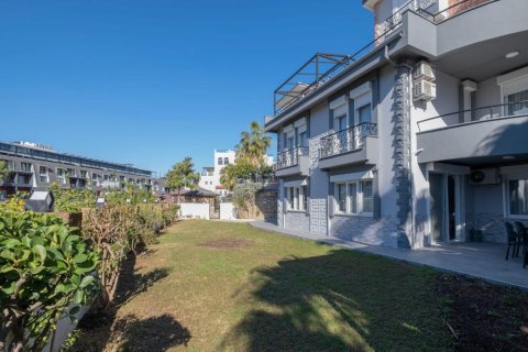 Квартира с 4 комнатами в Конаклы, Турция №20442