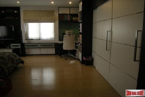 1 bedroom Apartment in Bangkok, Thailand No. 96898 11