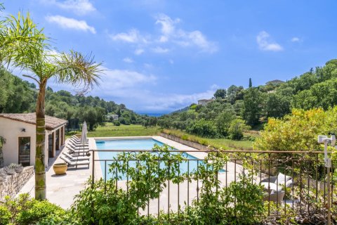 6 chambres House à Grasse, France No. 67218 2