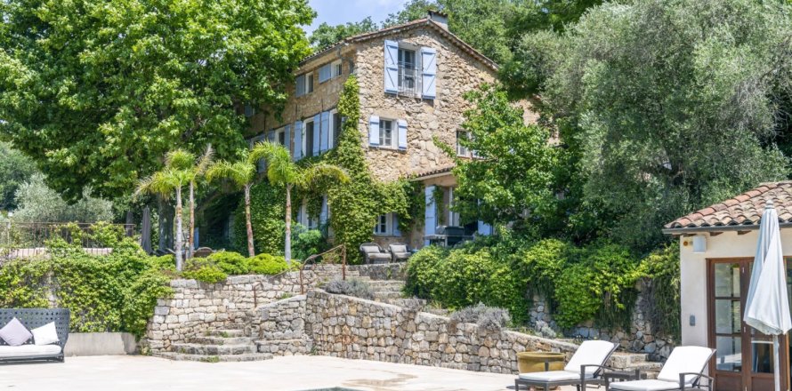 6 chambres House à Grasse, France No. 67218