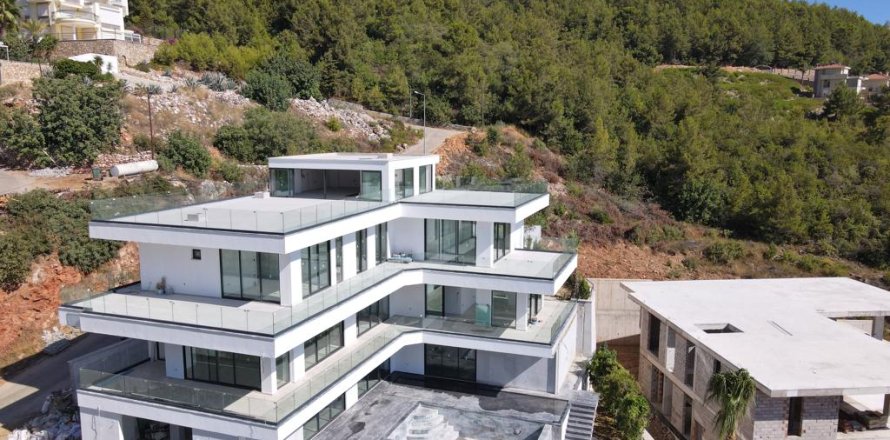 5 bedrooms Villa in Ninh Kieu, Vietnam No. 14370