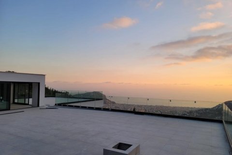 5 bedrooms Villa in Ninh Kieu, Vietnam No. 14370 3