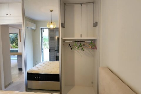 2 bedrooms Apartment in Vari, Greece No. 107605 3