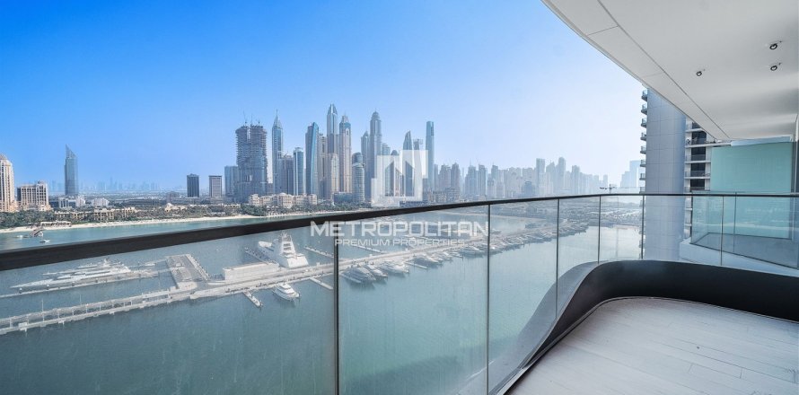 2 bedrooms Apartment in EMAAR Beachfront, UAE No. 94680